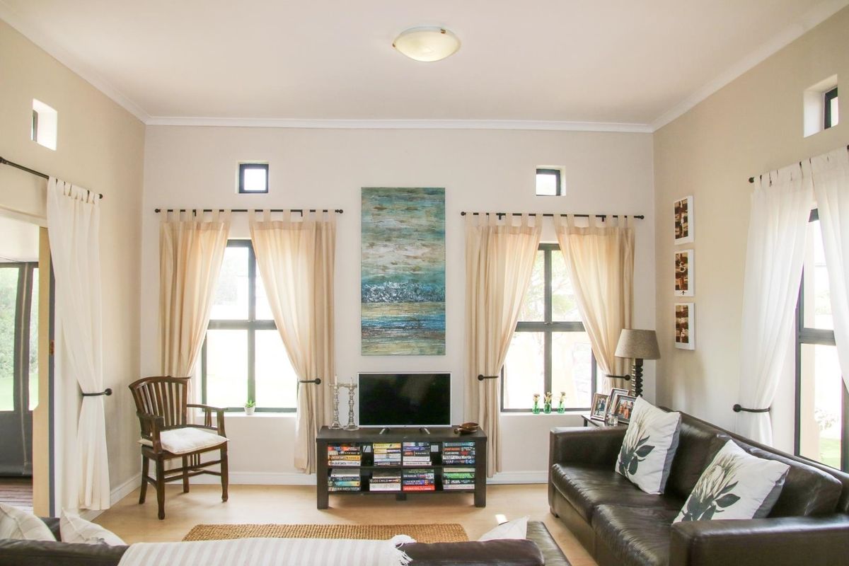 Single level with large garden - Photo 4