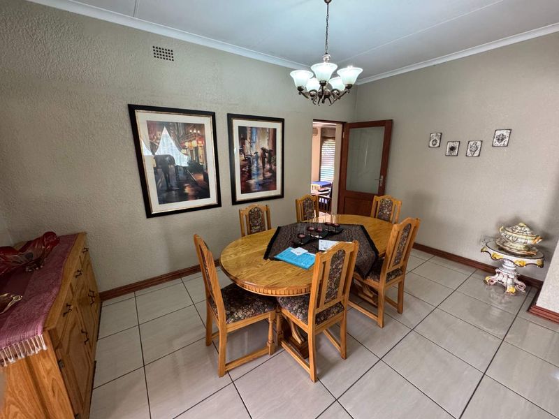 Lovely Family Home for Sale - Photo 6