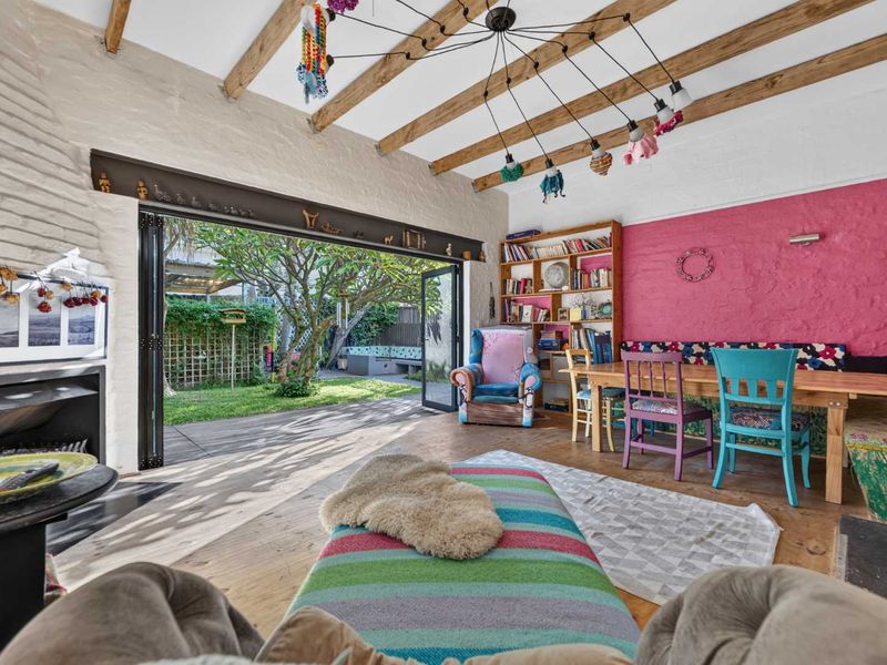 Charming Family Home with Separate Flatlet, Pool & Entertainer's Deck in Observatory - Photo 9