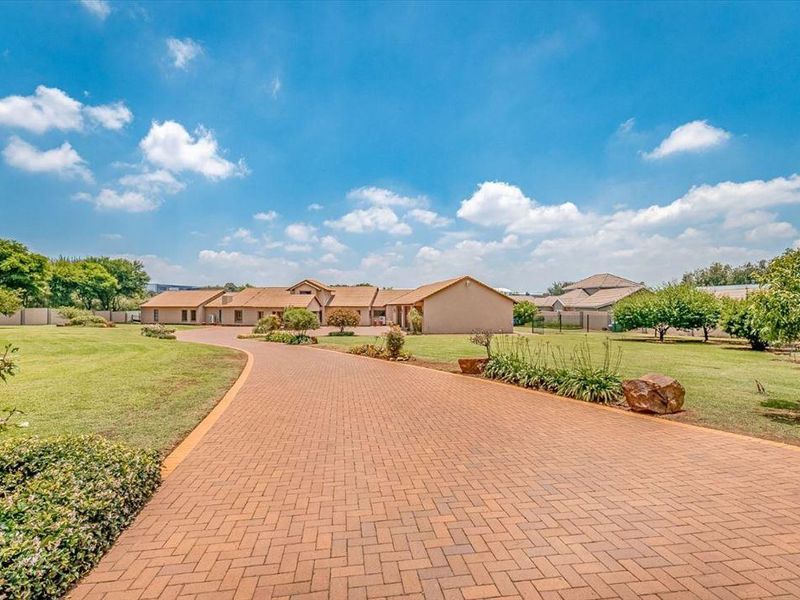 Luxury Country Estate - Photo 6