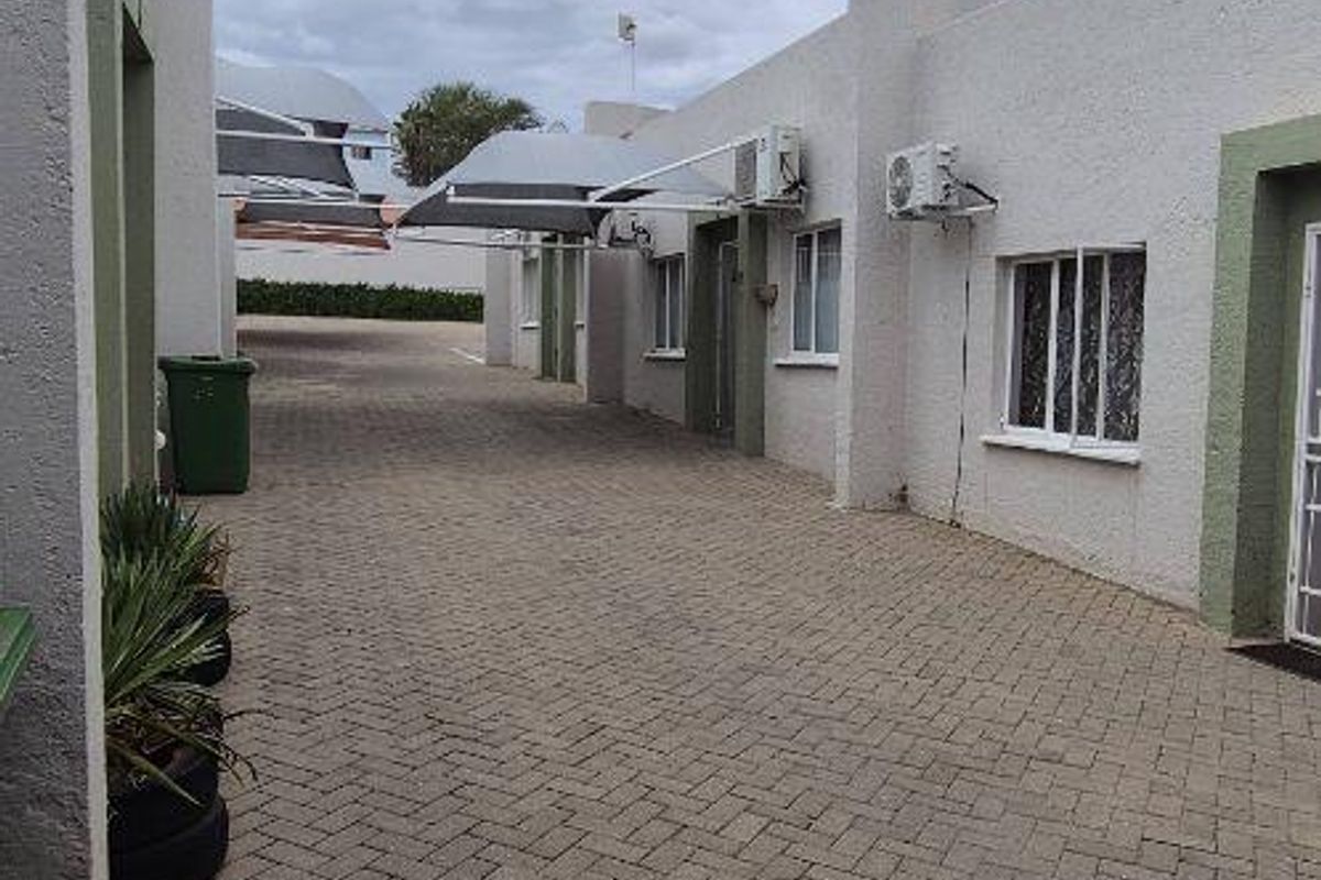 CHARMING 3 BEDROOM UNIT FOR SALE - Photo 3