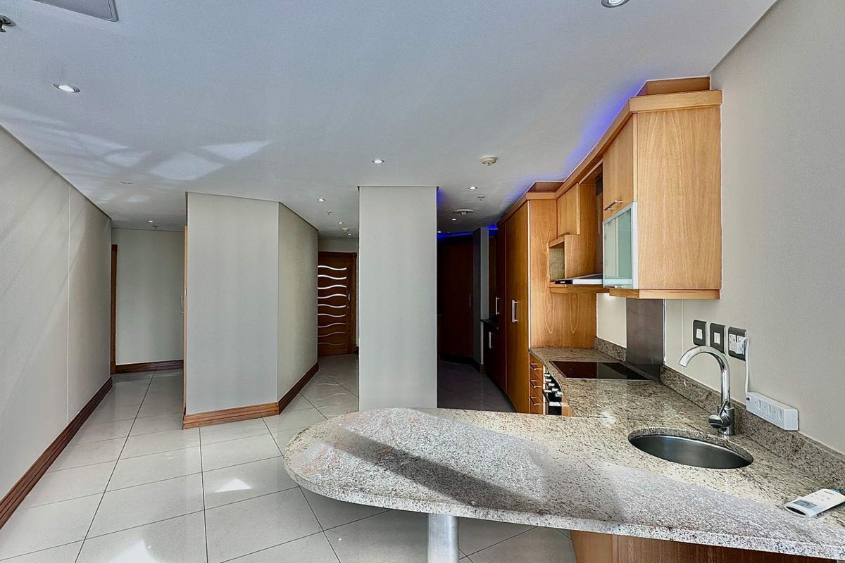 3 BEDROOM I 3.5 BATHROOM APARTMENT - Photo 4