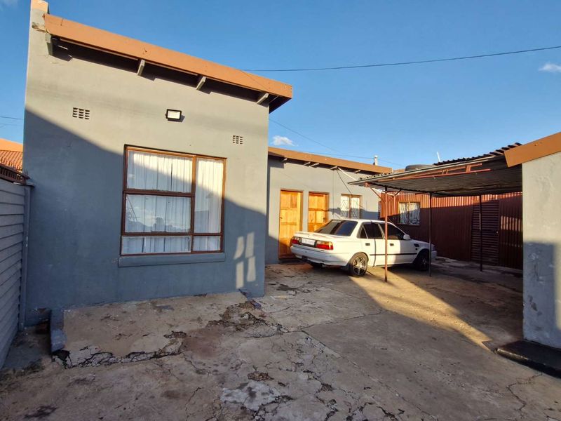 2 Bedroom house for sale in Mamelodi West. - Photo 8
