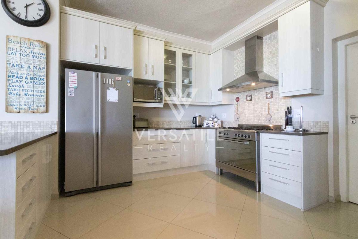 Townhouse to let - Photo 4