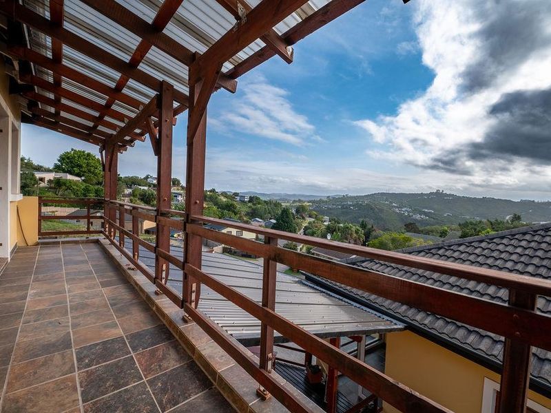 Spacious three bedroom home - Photo 8