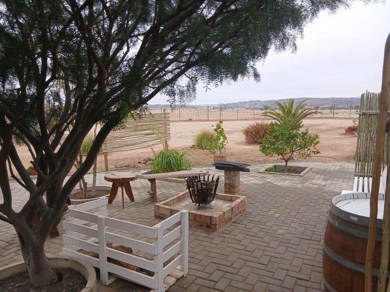 Unique home with breathtaking views - Photo 4