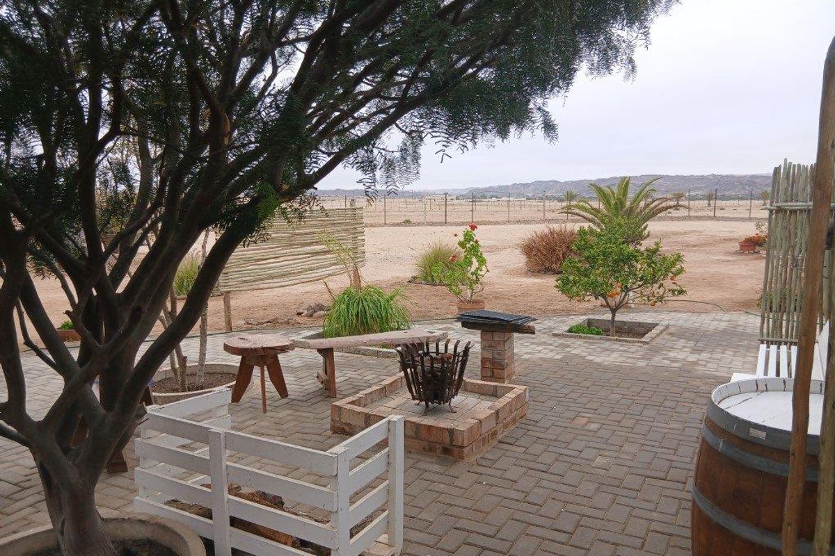 Unique home with breathtaking views - Photo 4