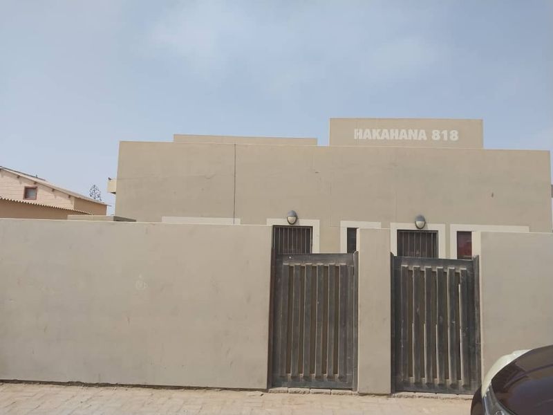 14-Unit apartment Building for Sale - Photo 2