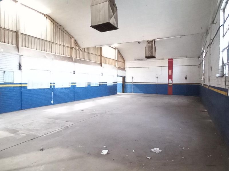 High-Exposure Industrial Facility To Let in Alrode | 4,834m2 Warehouse & 4,771m2 Yard - Photo 6