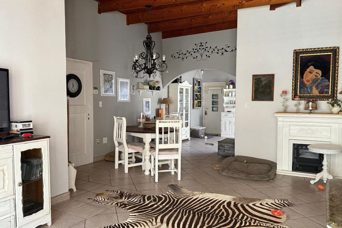 Large 4 bedroom family home - Photo 4