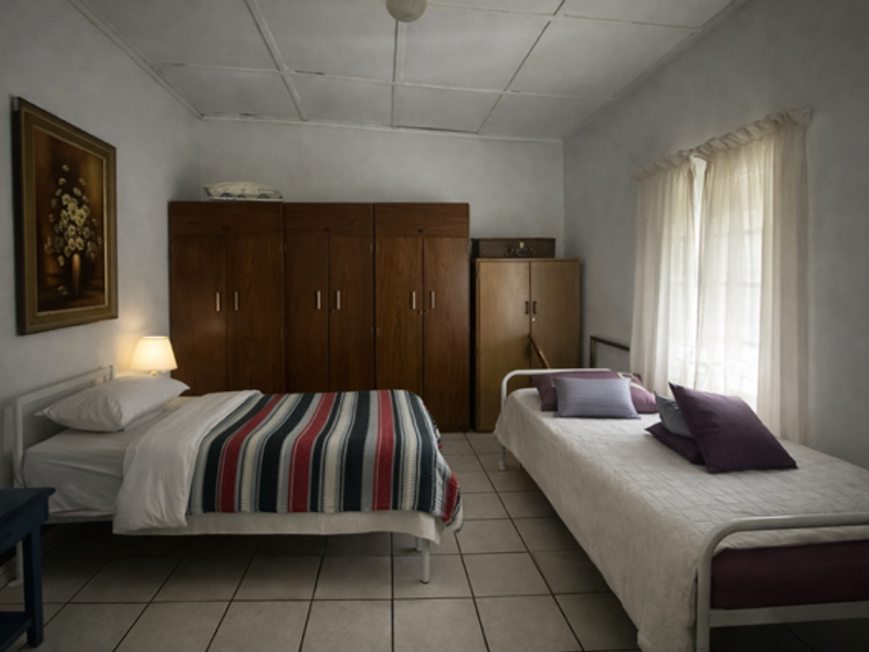 Charming Home on a Spacious Erf in Petrusburg – Endless Potential! - Photo 8