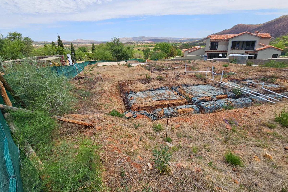 1117sqm Vacant Stand with Approved Plans In Estate d Afrique - Photo 5