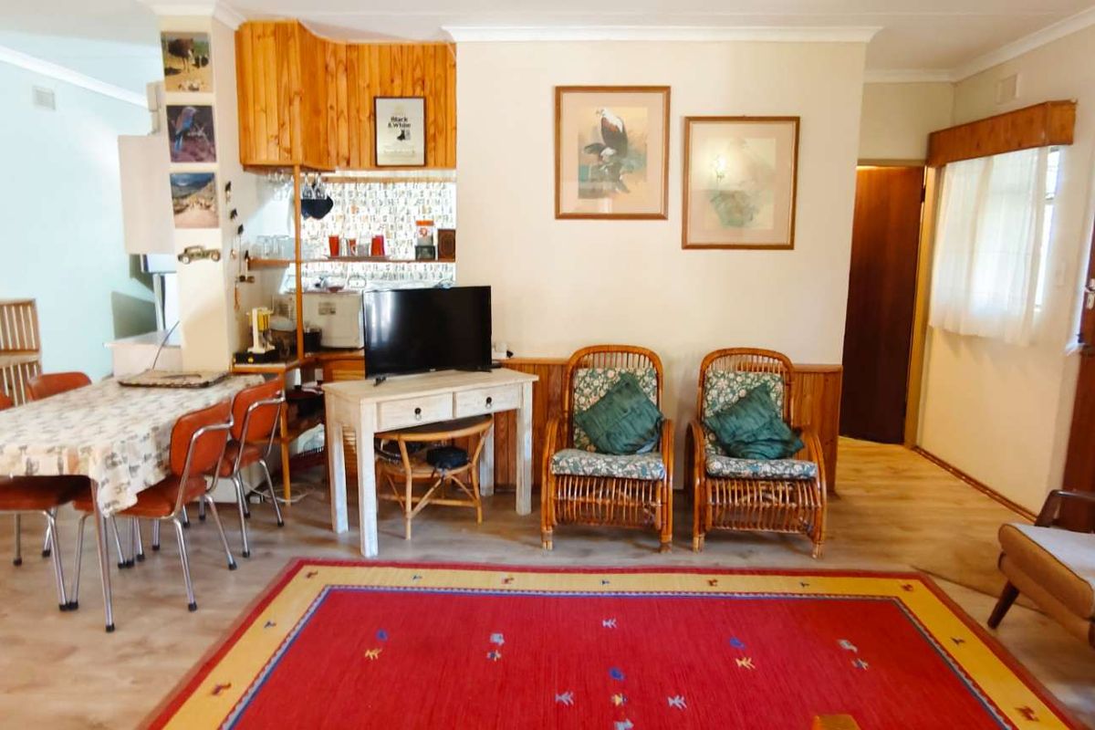 Charming Holiday or Retirement Property on Spacious 769m2 Stand - Photo 4