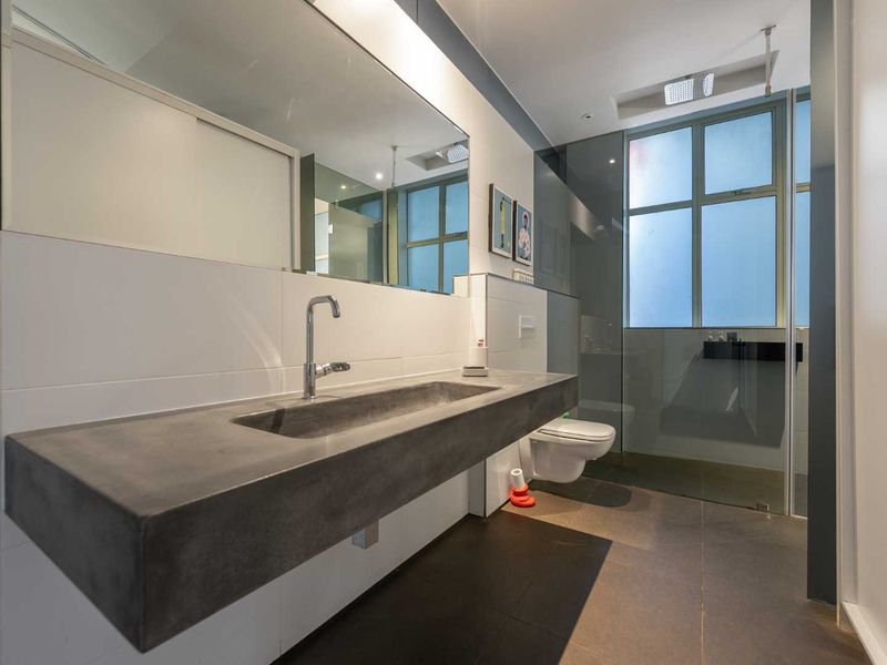 Live the ultimate Cape Town loft experience - Photo 9