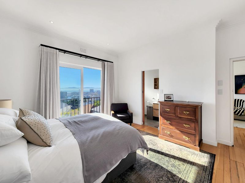 Old World Charm meets Modern Elegance - Photo 9