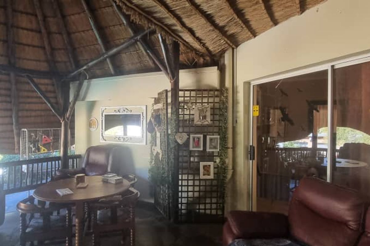 Eros Park Oasis Home - Photo 4