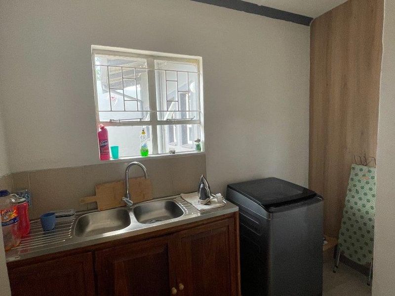 Freestanding home with Flat in Eros. - Photo 8