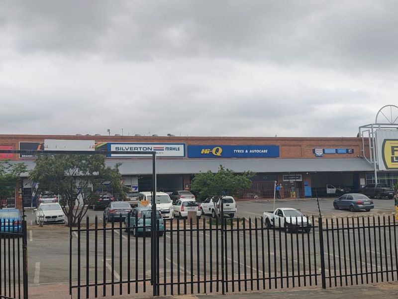 Discover the perfect opportunity to create your ideal venue - Photo 3