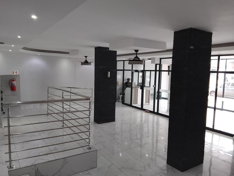 🌊 Rare Find in North Beach – Sea-Side Living with Iconic Stadium Views! 🌊 - Photo 3