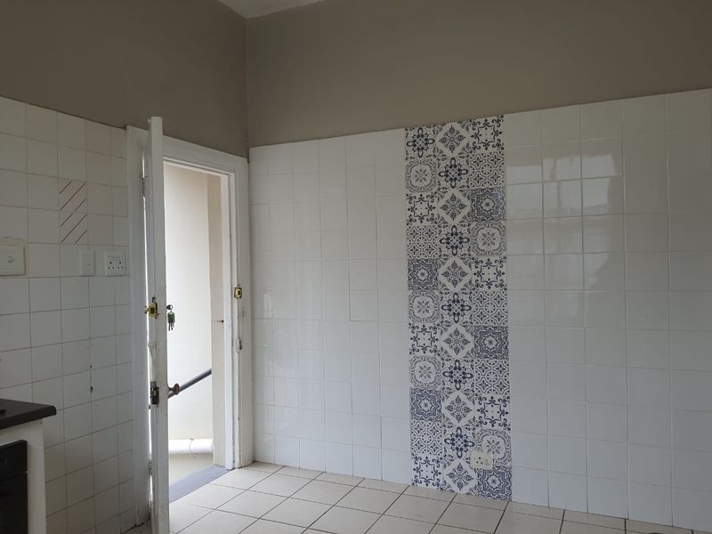 Ground Floor Maisonette in Essenwood - Photo 4