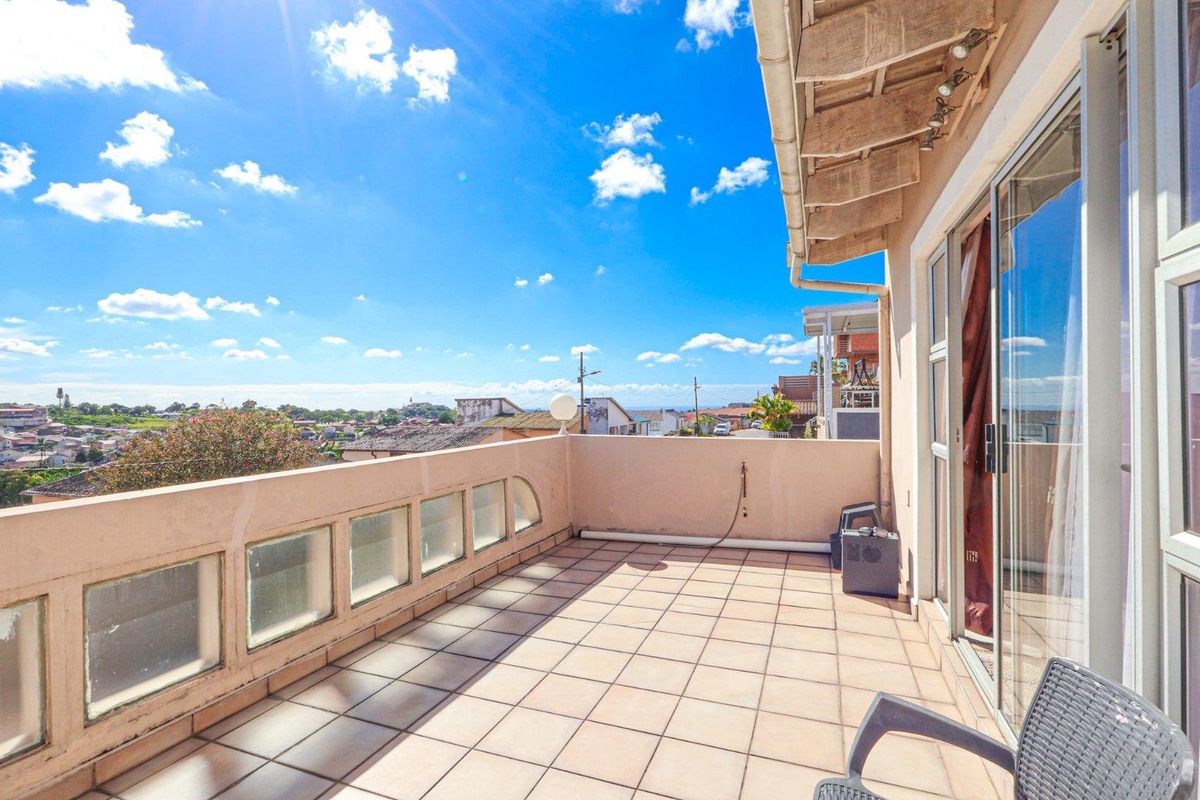 Elevated 3 Bedroom Duplex with Endless Potential – Montford, Chatsworth - Photo 4