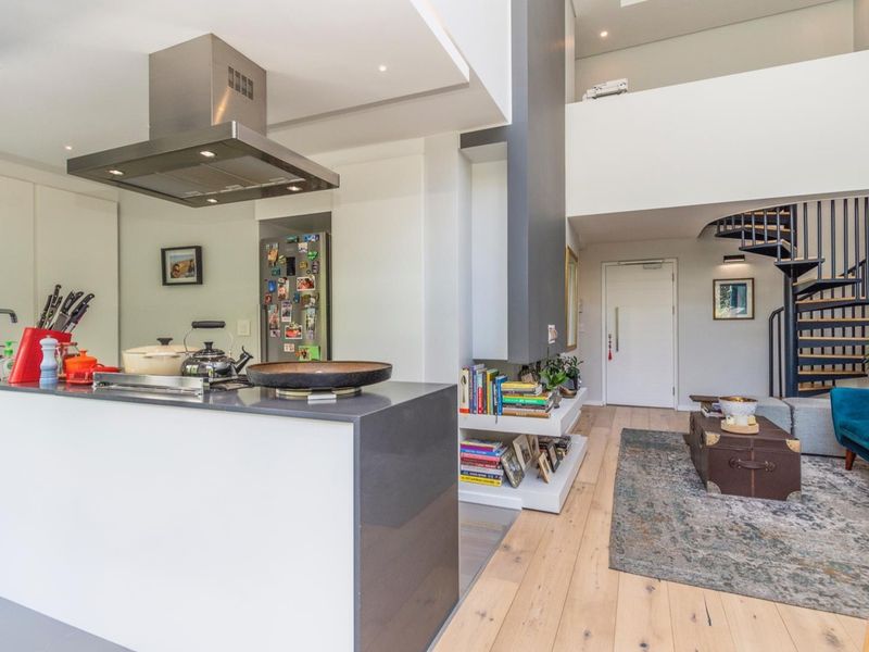 Sea Point Stunner - Airbnb Gold - Photo 5