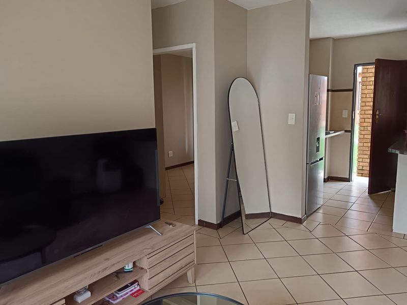 Charming 2 bedroom apartment for sale in Wonderpark Estate - Photo 5