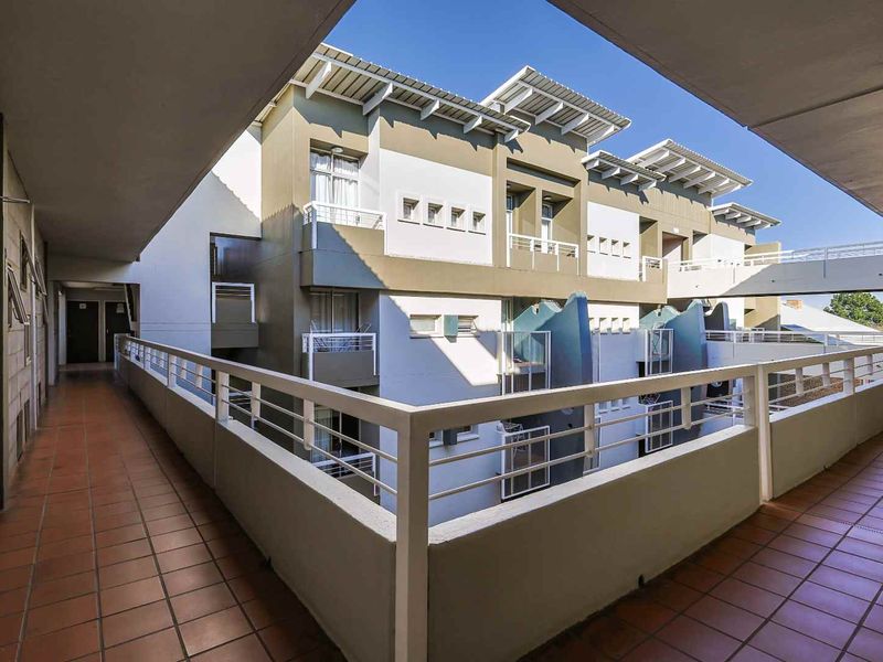 2 Bedroom Sudent Apartment For Sale - Photo 1