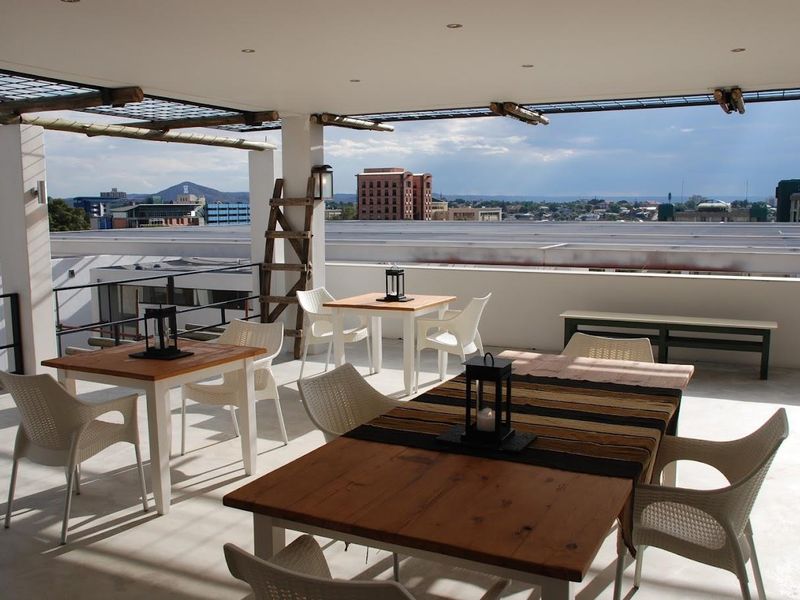 Beautiful Guesthouse For Sale - Photo 4