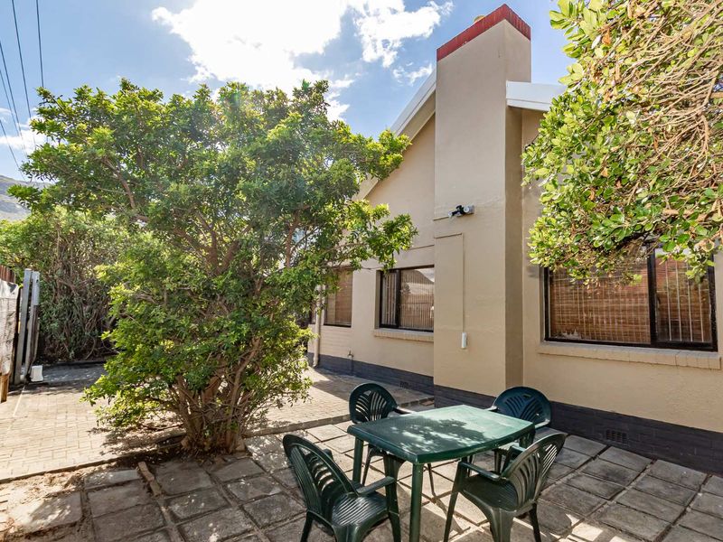 Charming Fish Hoek Classic – A Home with Character! - Photo 3