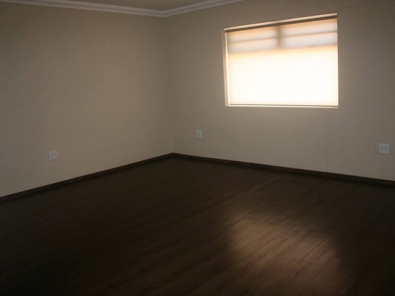 Swakopmund- For Sale- N$7 300 000 - Photo 5