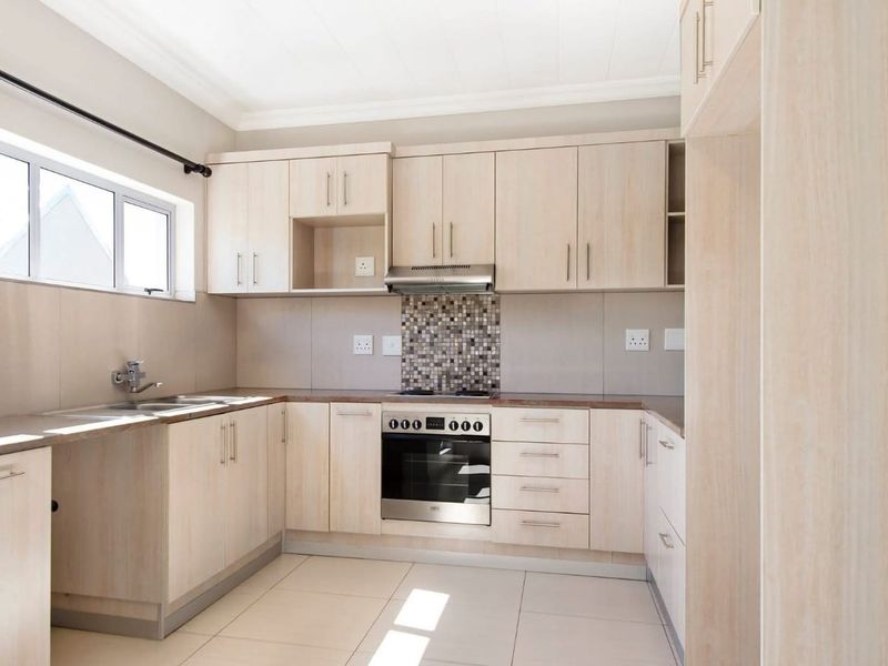 Le Mont on Avis Townhouse For Sale - Photo 3