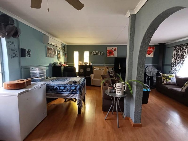Stunning 3-Bedroom Home with Private Jacuzzi in Fauna - Photo 6