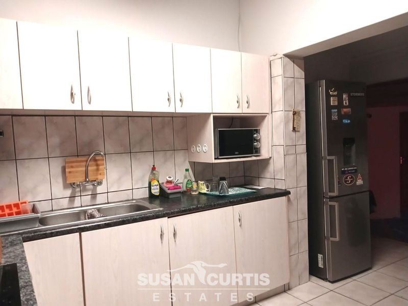 Lovely Family Home - Photo 5