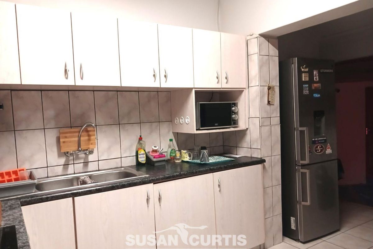 Lovely Family Home - Photo 5