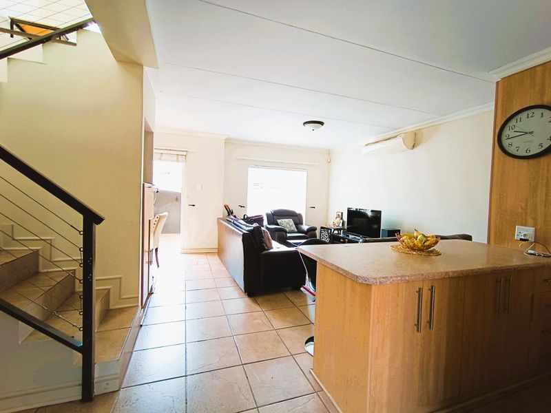 Modern Comfort Meets Convenience - Photo 7