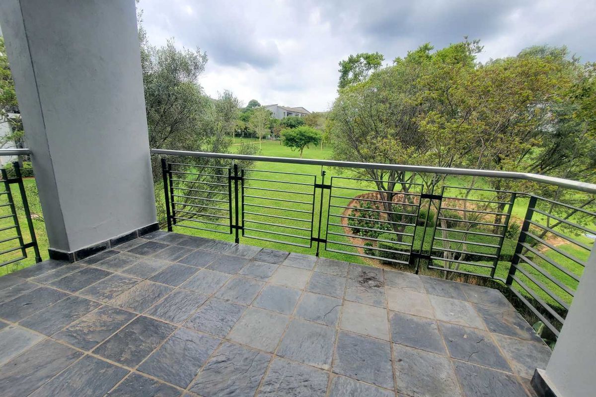 Stunning 2-Bedroom First-Floor unit with Golf course views - Photo 4