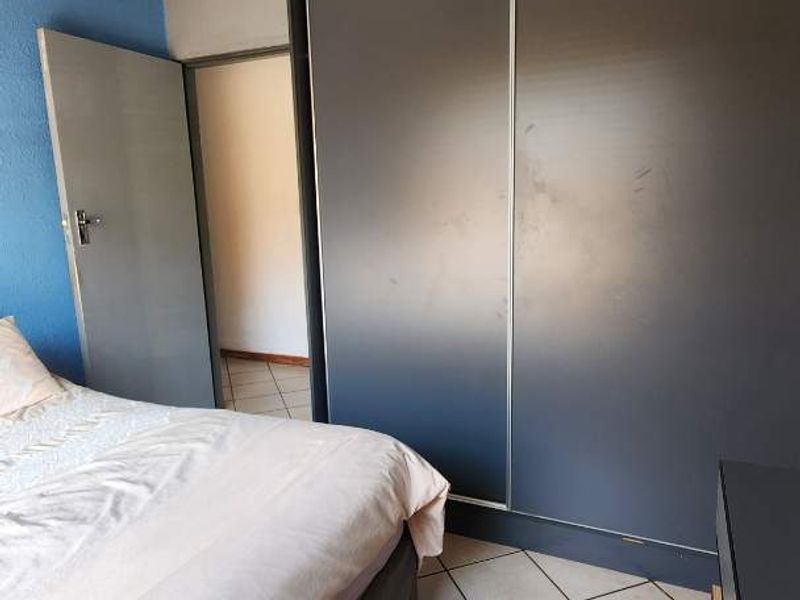 3 Bedroom House For Sale - Photo 10