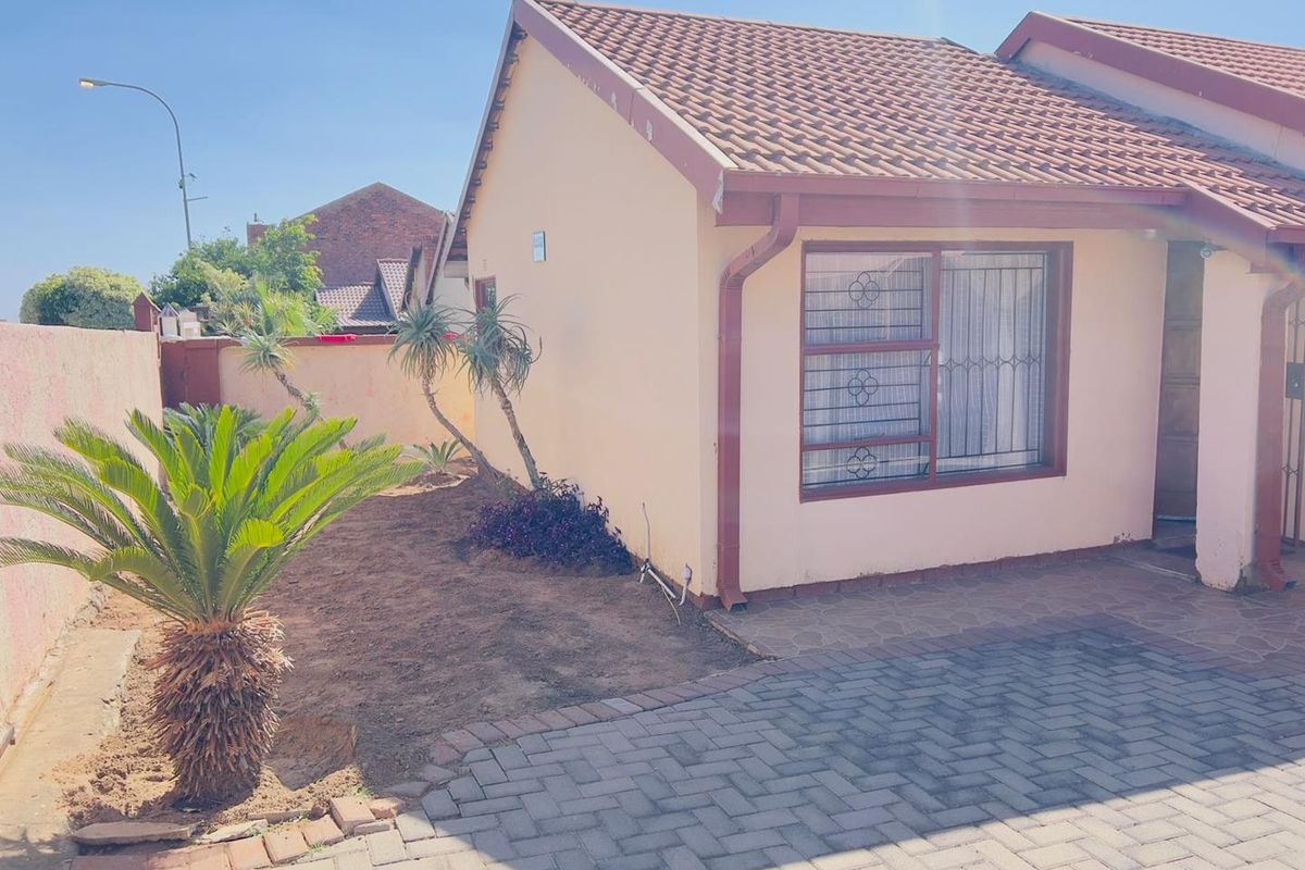3 Bedroom House for Sale in Mabopane unit x - Photo 5