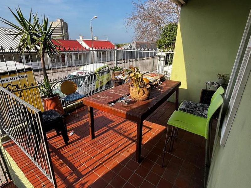 Comfortable & Secure 2 Bedroom Home for Rent - Photo 5