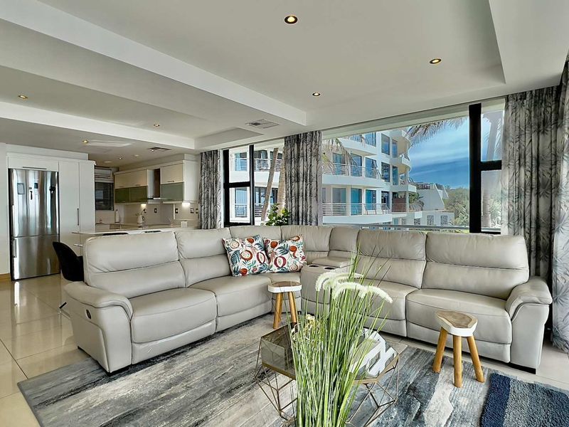 SEA-FACING 3 BEDROOM | 3.5 BATHROOM FURNISHED APARTMENT FOR SALE at The Pearls of Umhlanga®️ - Photo 2
