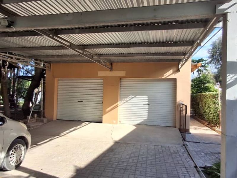 Grootfontein - Suburb Family House with Flat For Sale - Ext 4 - Photo 4