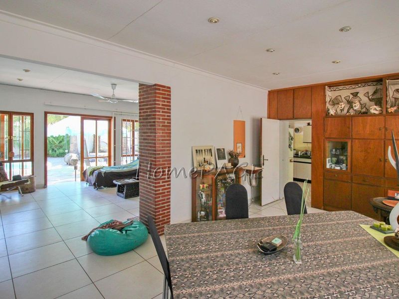 Otjiwarongo:  European style Home for sale - Photo 8