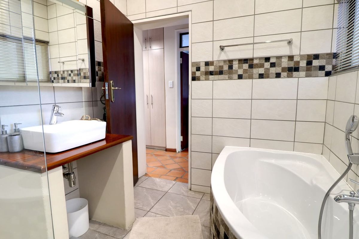 FOR SALE | PIONIERSPARK - Photo 4