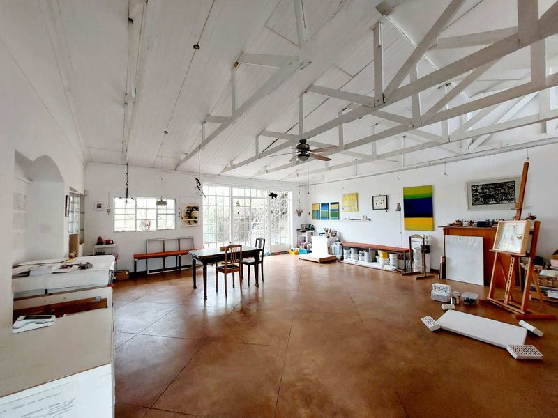 BUSINESS + HOUSE FOR SALE IN OMARURU - Photo 3