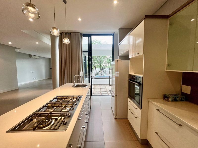 Exquisite townhouse for sale - Photo 1