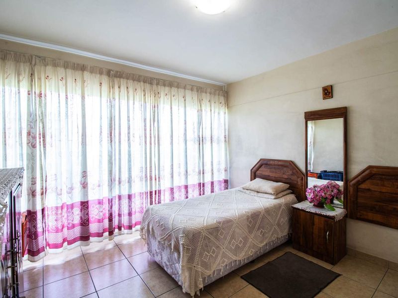 Neat 2 Bedroom, 1 Bathroom Flat - Photo 4