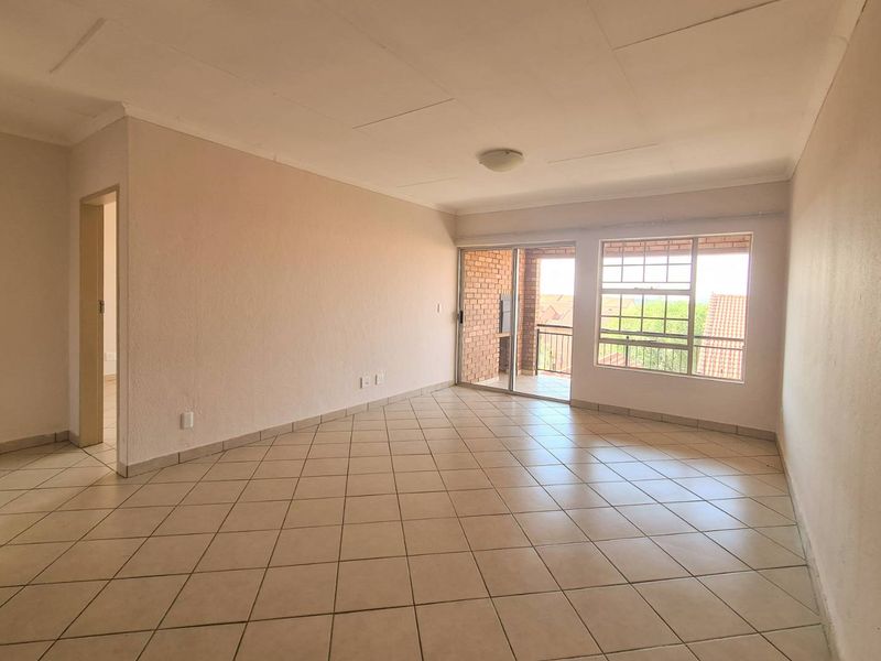 Welcome to Hazeldean – A Load Shedding Free Area! - Photo 2