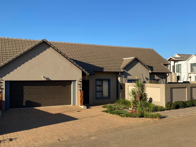 Perfect Family Home - Photo 1