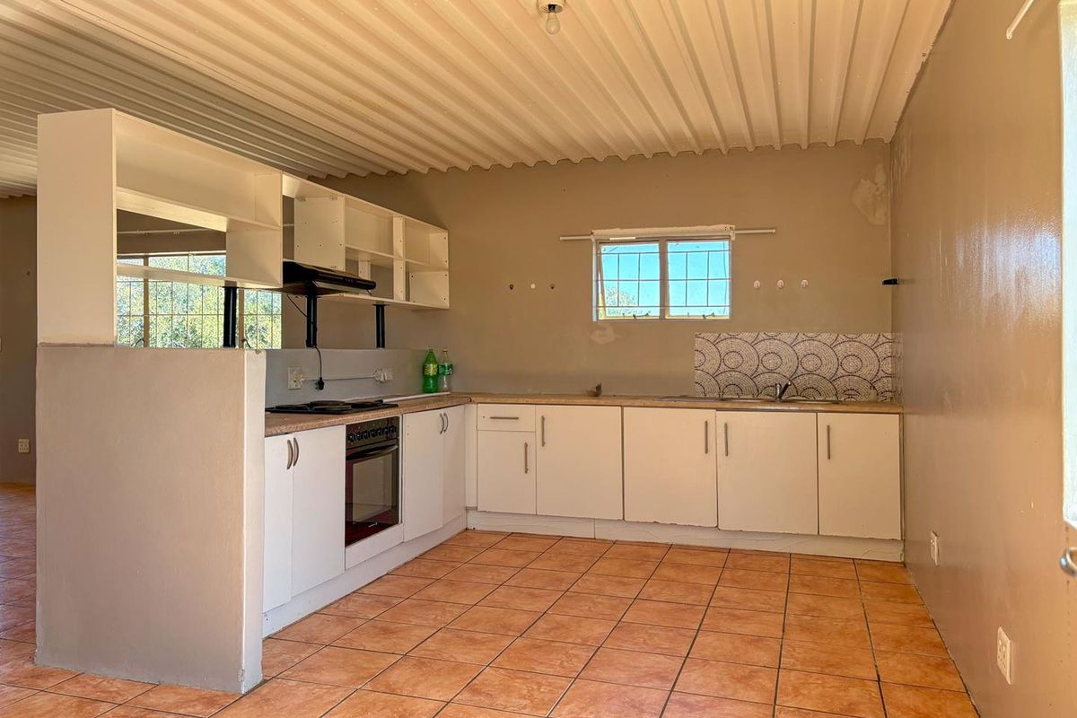 Outjo:  Modest small 2 Bedr home is for Sale - Photo 3